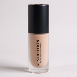 Makeup Revolution Matte Bomb Liquid Lipstick Nude Charm 4.6 ml Soft Brown SEALED